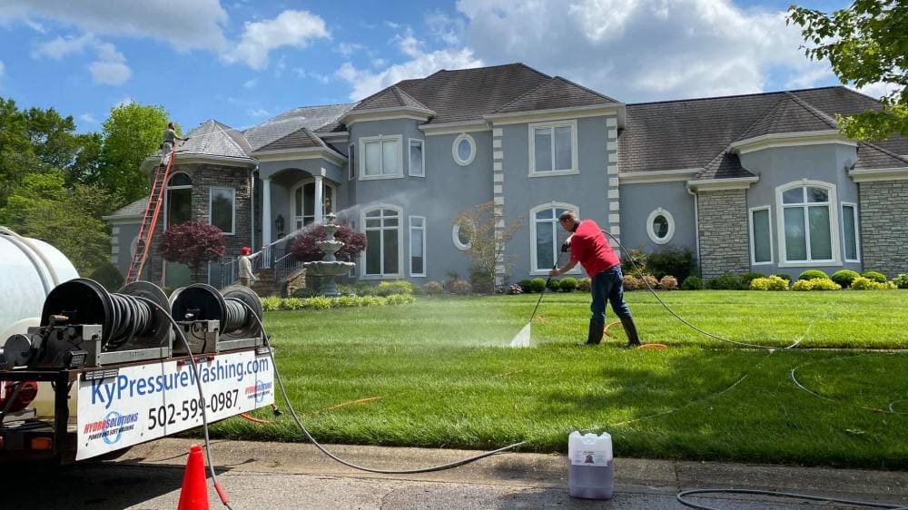 Louisville Soft Wash roof cleaning